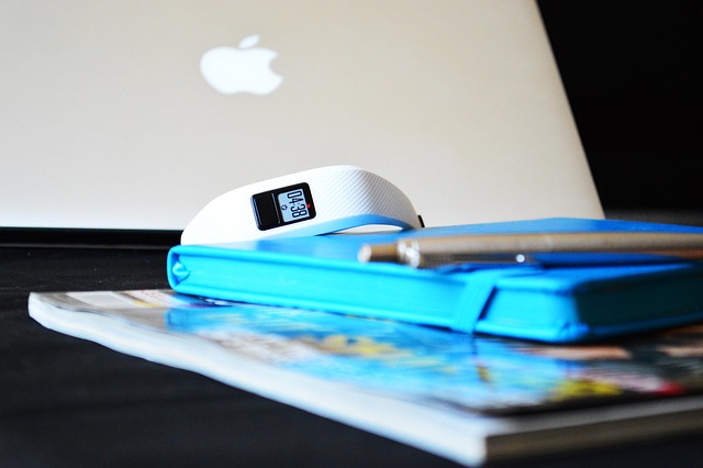 fitness, tech, technology, tracker, boxing, gloves, computer, digital, futuristic, electronic, apple, mac, parker, tracker, tracker, tracker, tracker, tracker, computer