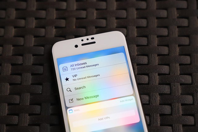 iphone, smartphone, social media, phone, mobile phone, icon, display, app, social networks, internet, social, email, mail, email, email, email, email, email