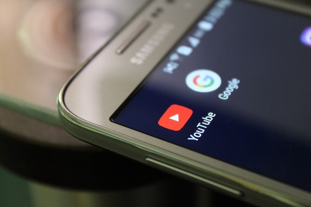 youtube, google, social media, apps, mobile, smartphone, android, samsung, screen, technology, display, cell, digital, internet, youtube, youtube, youtube, youtube, youtube